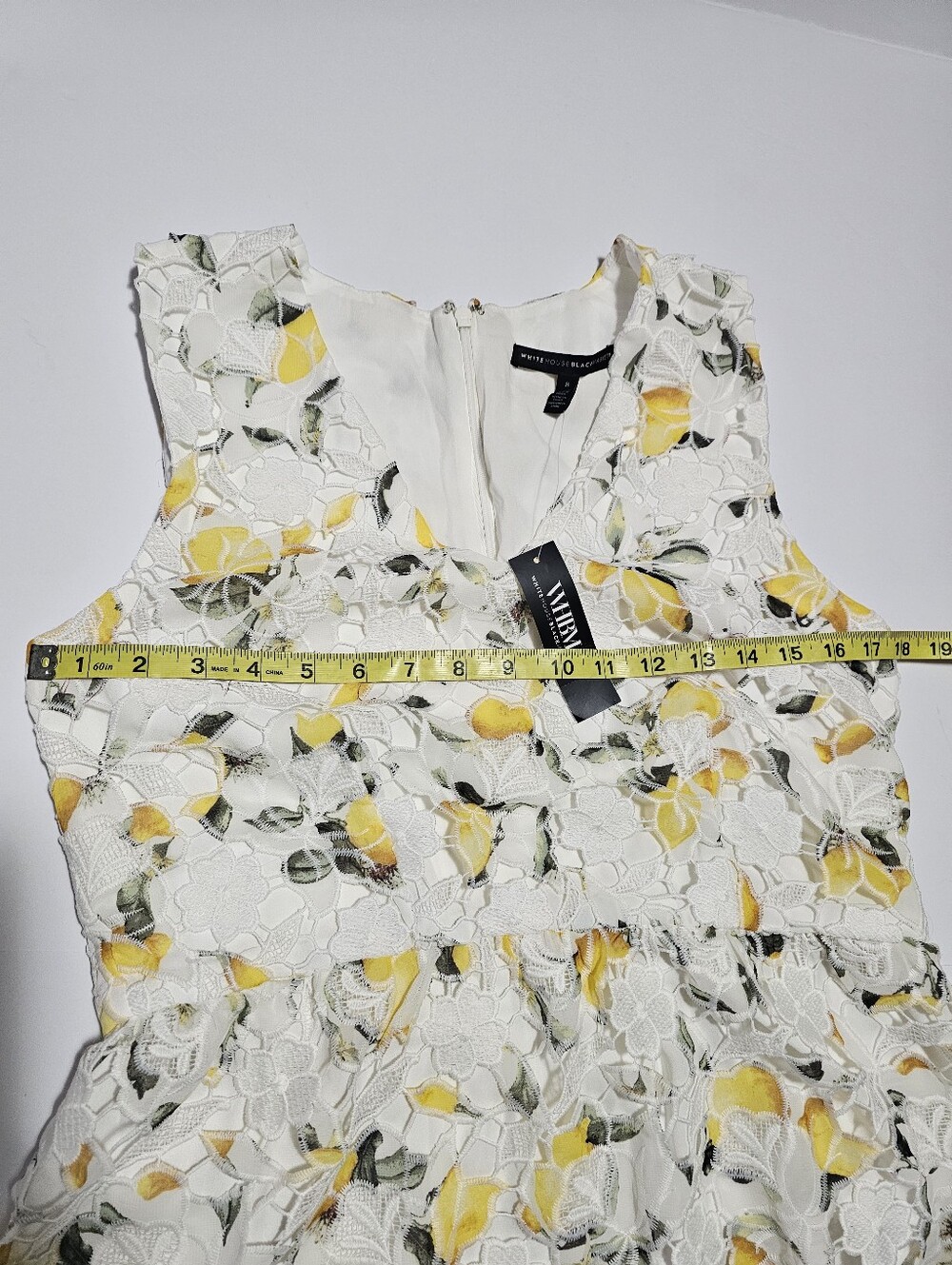 NWT White House Black Market Lemon Lace Peplum Top Size 8 - Picture 8 of 9